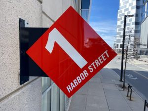 1-harbor-street-blade-sign