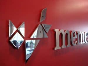 Memento Reception Sign