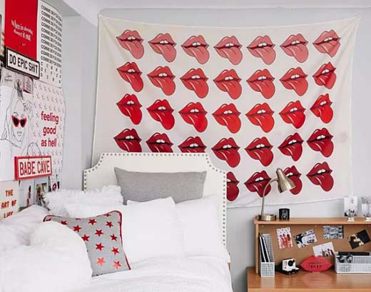 dorm-room-lips